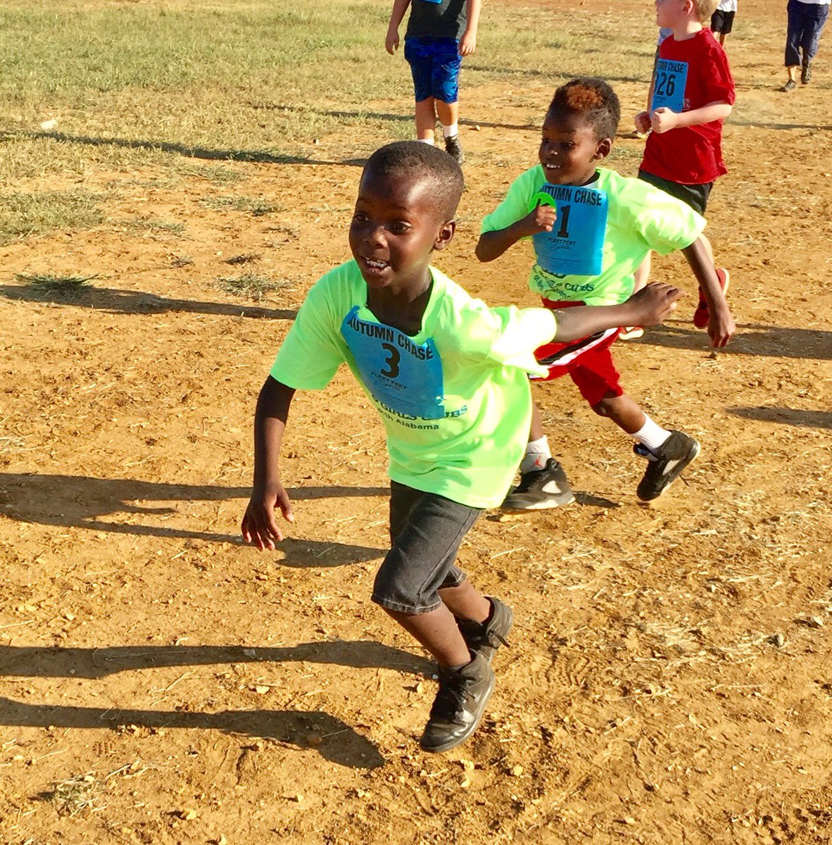 One of our club members participating in <a href="/HSVHospital/">Huntsville Hospital</a> Autumn Chase Fun Run! #runningtowardsagoodfuture #greatfuturesstarthere