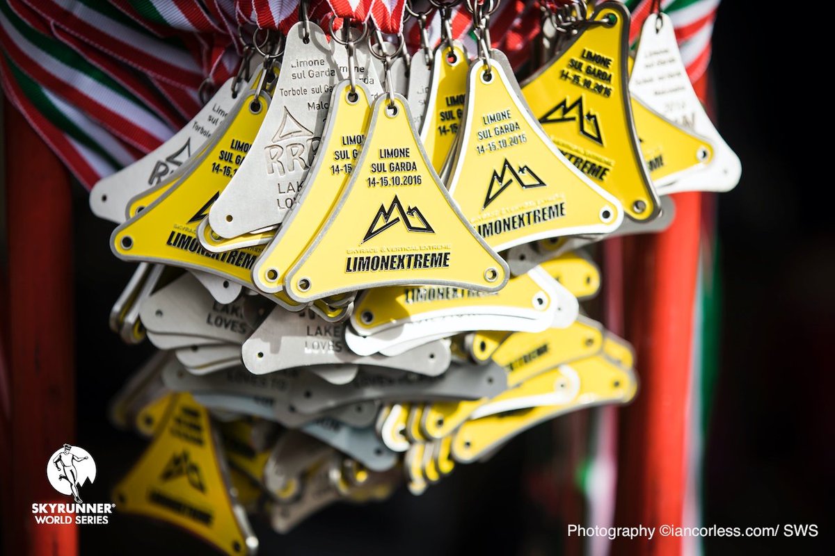 Skyrunning_com's tweet photo. The #limoneskyrunningextreme races were the #SWS16finals. Check out the #Sky album here: https://t.co/rPNhBs3u91 #SWS16 #SWS #skyrunning https://t.co/ocVmZJgpFf