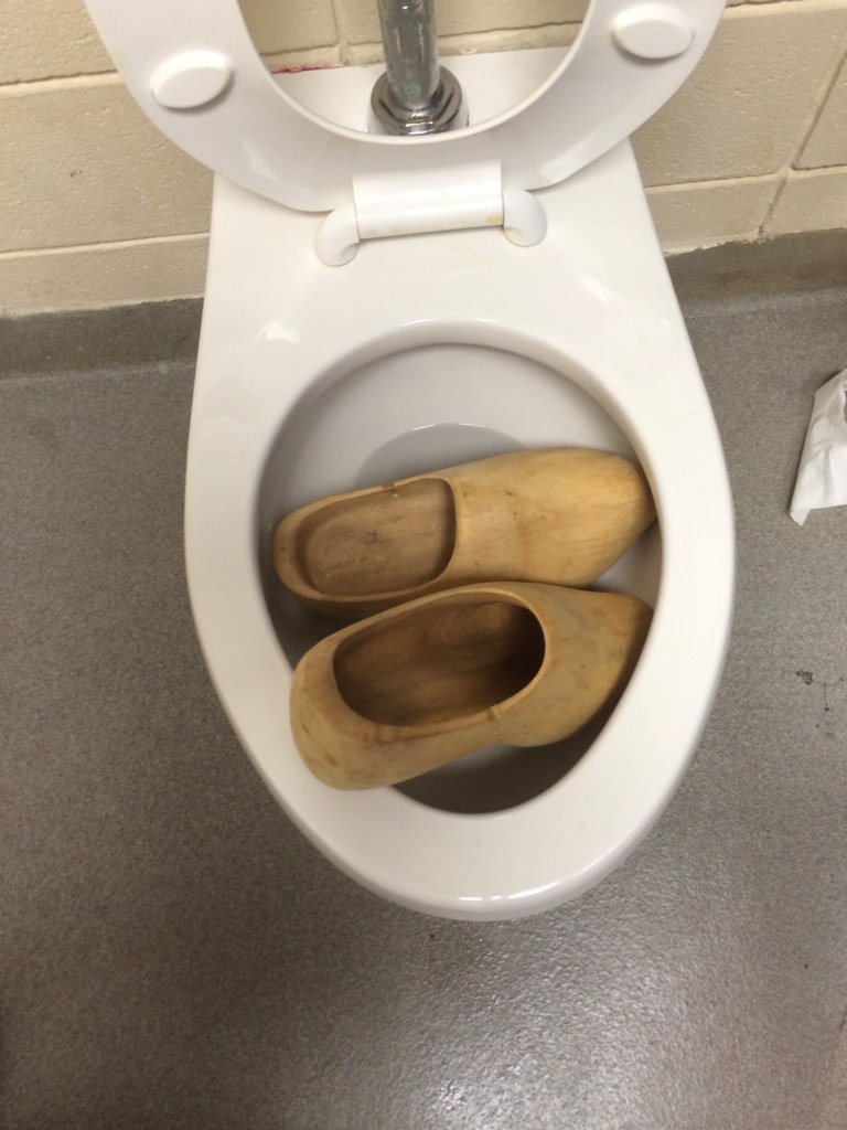 heatnplumb's tweet image. Right own up! Who clogged the toilet? 😂