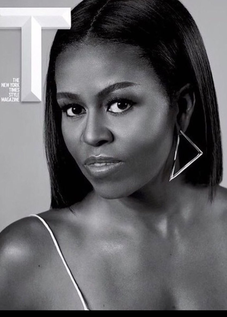 MissyElliott's tweet photo. This Strong/Smart/Fierce/Black Queen right here👑👇🏾🙌🏾 The Slayage is Real👏🏾👌🏾✊🏾 @FLOTUS u r Amazing👑👌🏾oh &amp; hair laid😉 https://t.co/O2PddrvnV7