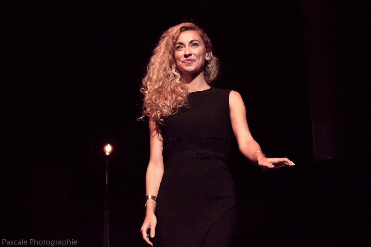 La jolie et talentueuse <a href="/agnesolier/">Agnès Olier</a> a accompagné @PatrickBruelOff sur Gottingen à <a href="/sallepleyel/">Salle Pleyel</a> ce Week-End! Quel doux moment... 👏🏻🎶