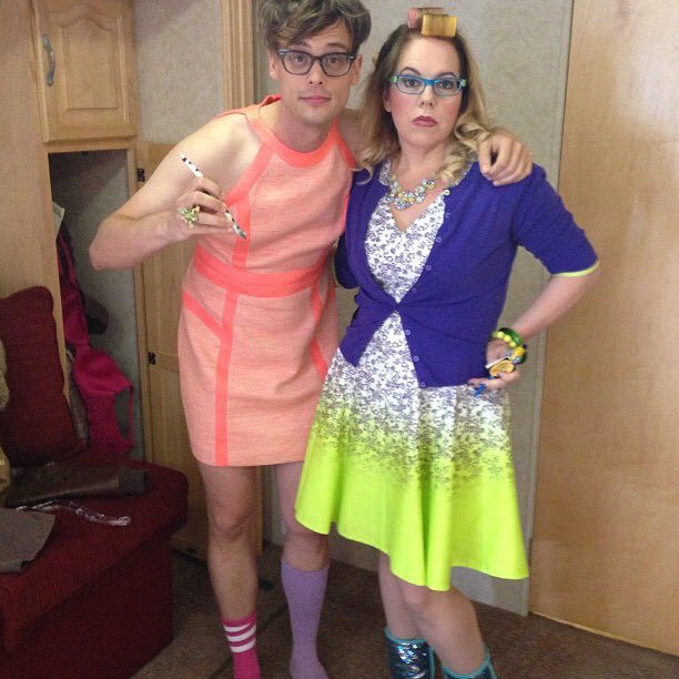 Matthewgraygublerjpn Ar Twitter クリミナルマインド衣装部から 意訳 衣装と戦闘中のデザイナー Bijerogers このコーデが見事採用されるかどうかは番組を観て その目で確かめて 彼女の上に貼られているマシューとカーステンの写真は画像 と思われます Matthewgraygublerjpn Ar Twitter クリミナルマインド衣装部から 意訳 衣装と戦闘中のデザイナー Bijerogers このコーデが見事採用されるかどうかは番組を観て その目で確かめて 彼女の上に貼られているマシューとカーステンの写真は画像 と思われます