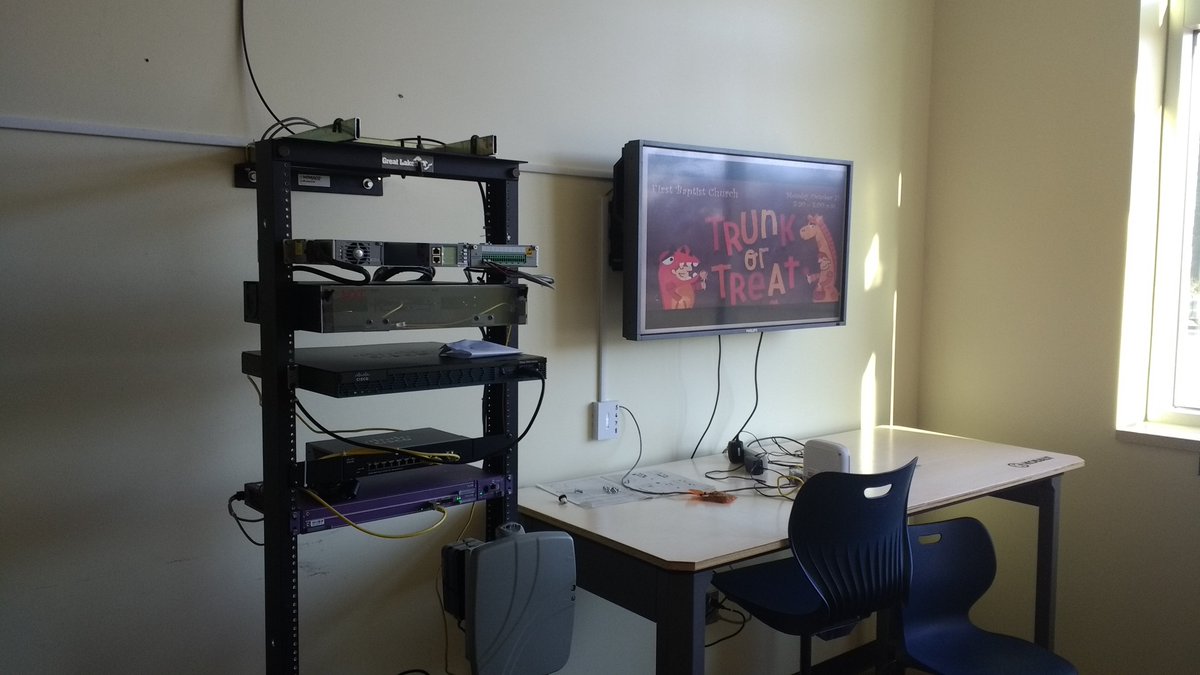 EC3_ITTECH's tweet photo. HISTORICAL DAY! @HCSEC3, @EC3_ITTECH WITH @bbtel Telco Partner! Video/Audio ON FIBER LIVE THRU ONE BOX! CLOSE TO #GOTIME #DOWORk #HCSIMPACT https://t.co/zWlORYckvs