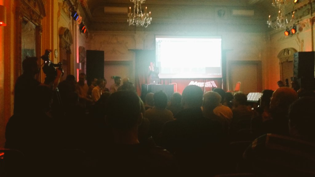 And thus dies Sibelius. <a href="/SteinbergMedia/">Steinberg 🎵</a> Dorico is nothing short of revolutionary. And may put me out of a job.