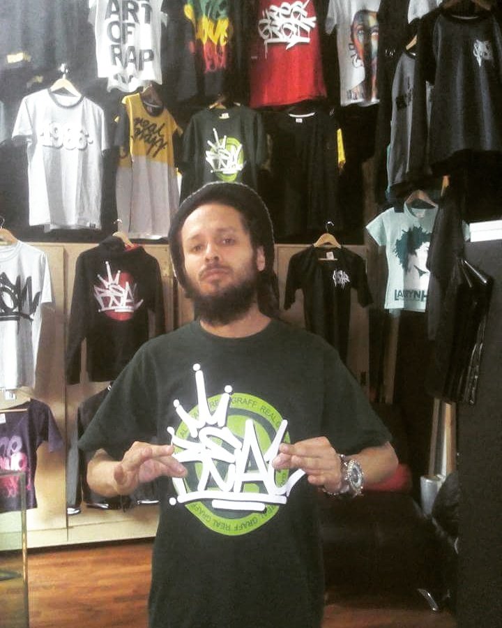 yosoyalion's tweet photo. En #mexico auspicia @real graff wear #alion
#centrohistorico #ciudaddemexico https://t.co/QVrNm3Hgvu