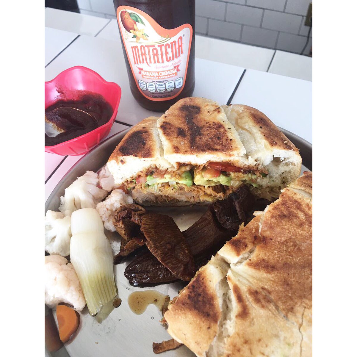 Torta de Cochinita en Tortas Raquel (Emeterio Robles Gil 50, al lado de <a href="/tikuun/">tiko chumburidze</a>.comedor y es el mismo chef) #delicioso #newrestaurant
