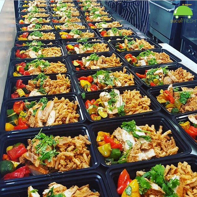 socalfreshprep's tweet photo. What's your plan for #lunch? Why not try 'SoCalFRESH's sweet peppercorn  mustard chicken, served… https://t.co/5sS1aSH3Nd #temecula #socal https://t.co/FPSleq0TQl