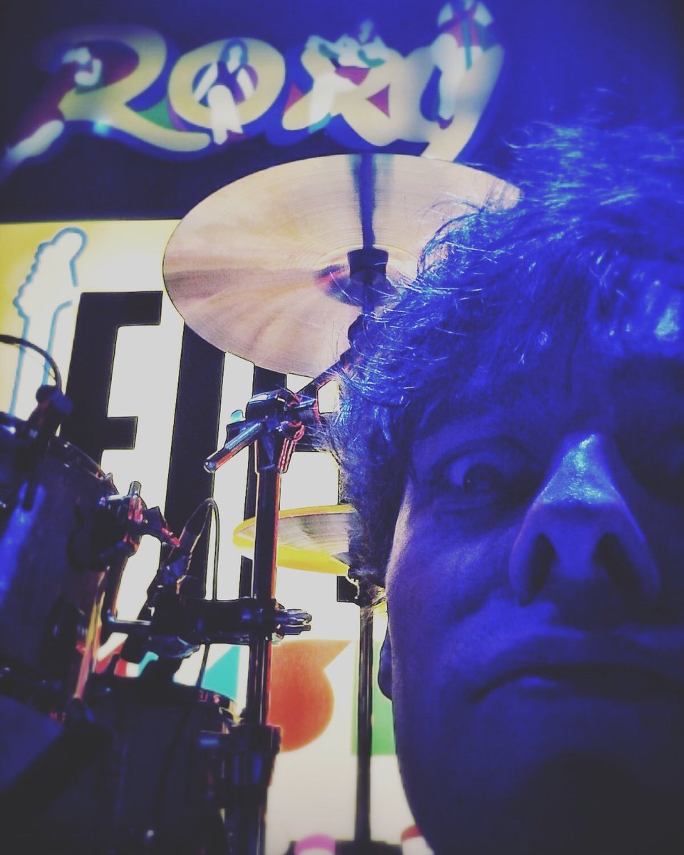 DanielePito's tweet photo. READY TO ROCK @ @RoxyBarTv.... @VoliumOfficial...!!! #LIVE #music #drums #Ludwig #Volium #roxybar #GROOVE https://t.co/uYLylGuYdZ