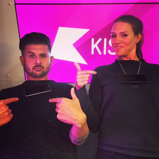 playkissuk's tweet photo. Move over PLANKING! There’s a NEW trend in town: #PhoneBalance
📱📱📱📱📱📱📱📱📱
Anyone else tried it yet? #LiveAtKISS 👉 https://t.co/oUCxmJ4ixt https://t.co/2rTQkkGUvD