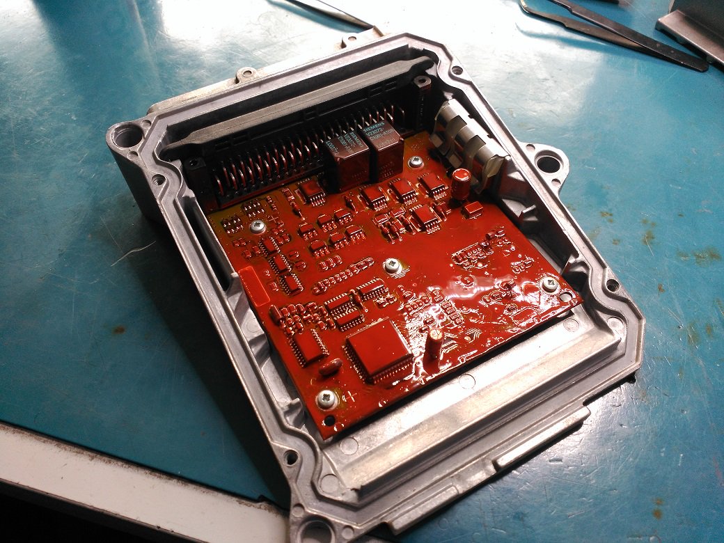 LabElectronico's tweet image. ¿Tiene problemas con la toma de fuerza de su John Deere? ¡Nosotros se lo reparamos! BCU de John Deere #LeTractor #JohnDeere #BCU