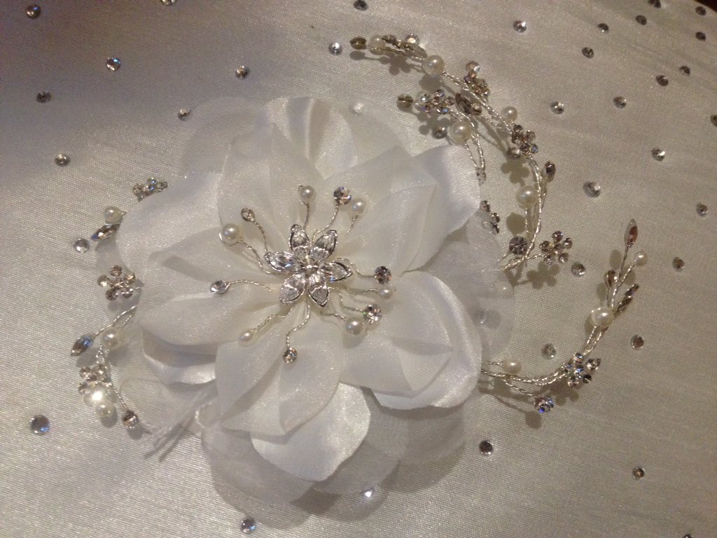 SarasGowns's tweet photo. We can supply a wide range of bridal accessories as well as the most desired of Bridal Gowns. Call us now to book an appointment. https://t.co/YHyWwvmQK4