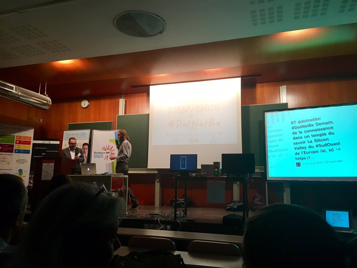 Ben_Gauthier_'s tweet photo. C'est parti pour le meet-up .NET Bordeaux par @dotnetbx @ExcelSysFrance @microsoftfrance à l'@ENSEIRBMATMECA #DotNetBx https://t.co/71FtEp4Evn