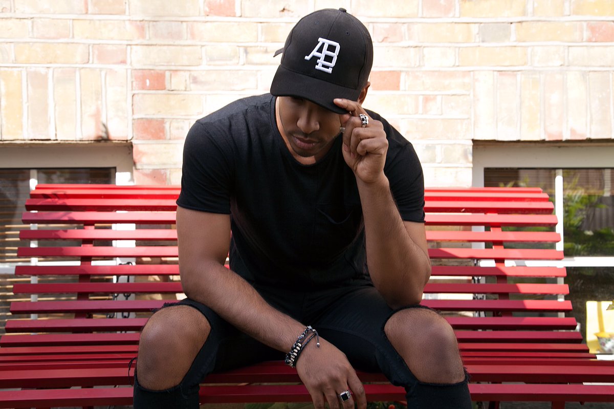 thelablondon's tweet image. THE LAB LONDON AW16
🎩TheLabLondon.com (direct link in bio)
📸 @CesarAntonis 
👦🏽 @ThalesSimKen