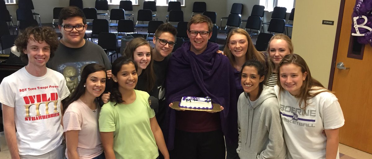 BoerneChoir's tweet photo. Let them eat cake!!!! #cakeday2016 #boernechoir #2sweet https://t.co/GethBNYz66