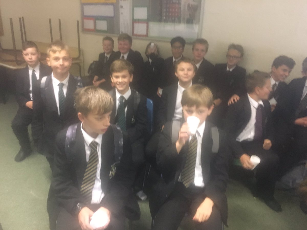 hoy7barclay's tweet photo. 100% attendance milkshakes and cookies at break time! Keep up the super work. #25hoursaweek @thebarclaysch https://t.co/AEUZqf5Z37