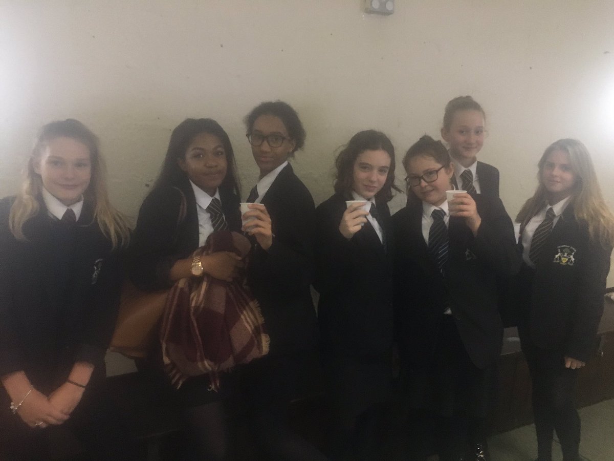 hoy7barclay's tweet photo. 100% attendance milkshakes and cookies at break time! Keep up the super work. #25hoursaweek @thebarclaysch https://t.co/AEUZqf5Z37