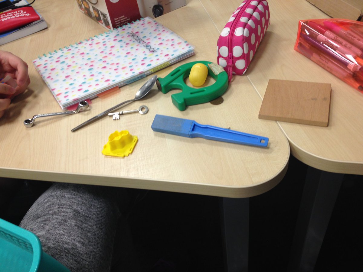 LittleMissJNQT's tweet photo. Our experiment! #ysjprimed #ysjscience https://t.co/SWS2bG5Ck1