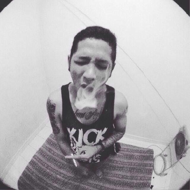 Come hangout with me > Kuncen RS  on #BIGOLIVE. web.live.bigo.sg/2118007186_147…