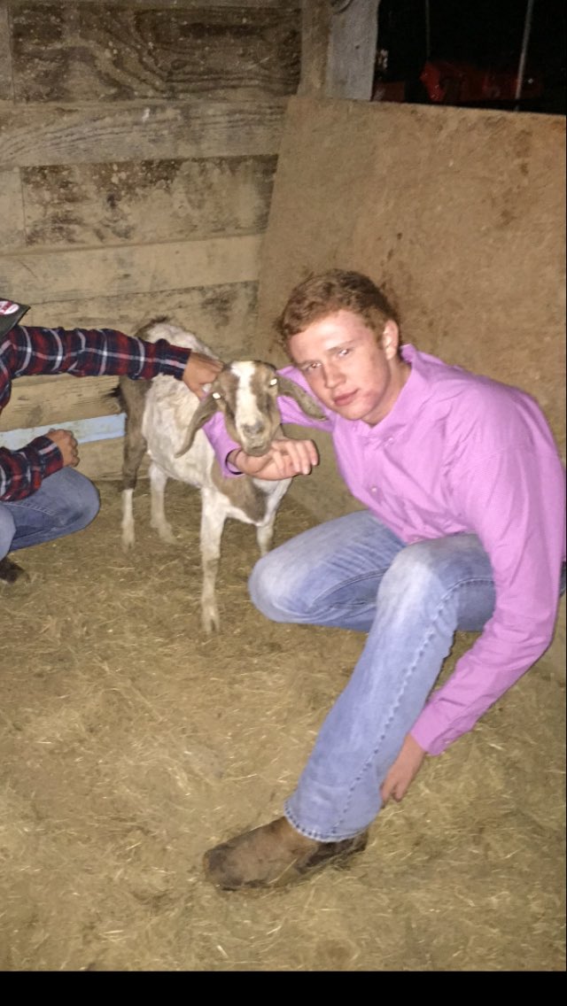 Happy 19th birthday @cgass19 try to stay functional this year bud. 😂