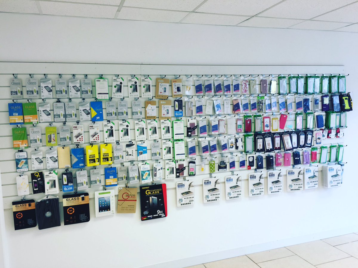 GeniusTechRepai's tweet photo. LOTS OF NEW STOCK 01302 483052 #iphonecases #samsungcases #apple #samsung #sony #nokia #temperedglassscreenprotector #geniustechrepairs https://t.co/uvKlkbQItR