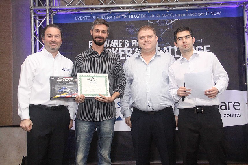 ChallengeHacker's tweet image. Revive los momentos del Hacker´s Challenge Panamá, que pronto llegará a Bogotá.
Realiza tu inscripción en: hackers-challenge.co