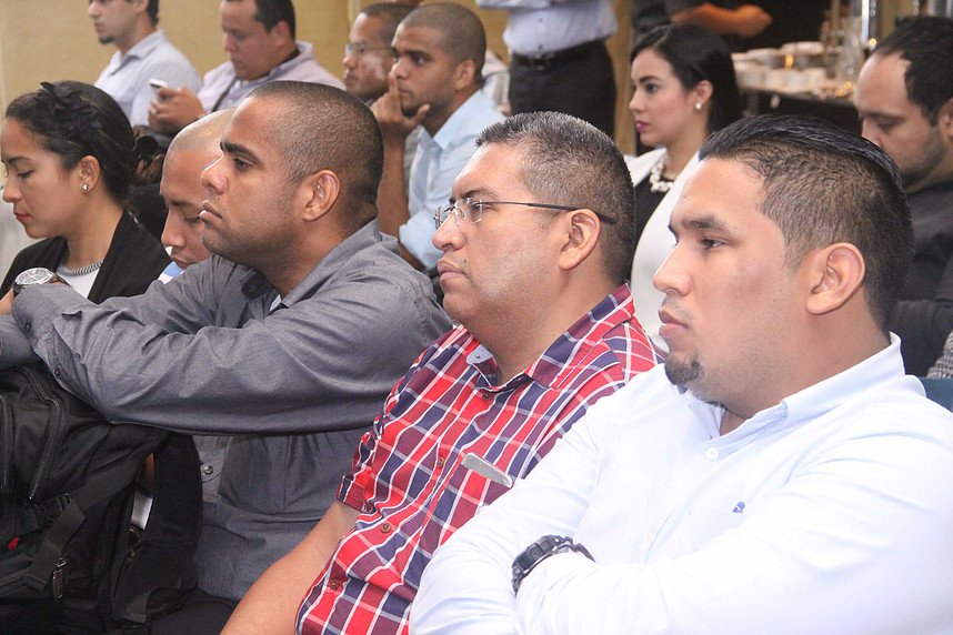 ChallengeHacker's tweet image. Revive los momentos del Hacker´s Challenge Panamá, que pronto llegará a Bogotá.
Realiza tu inscripción en: hackers-challenge.co