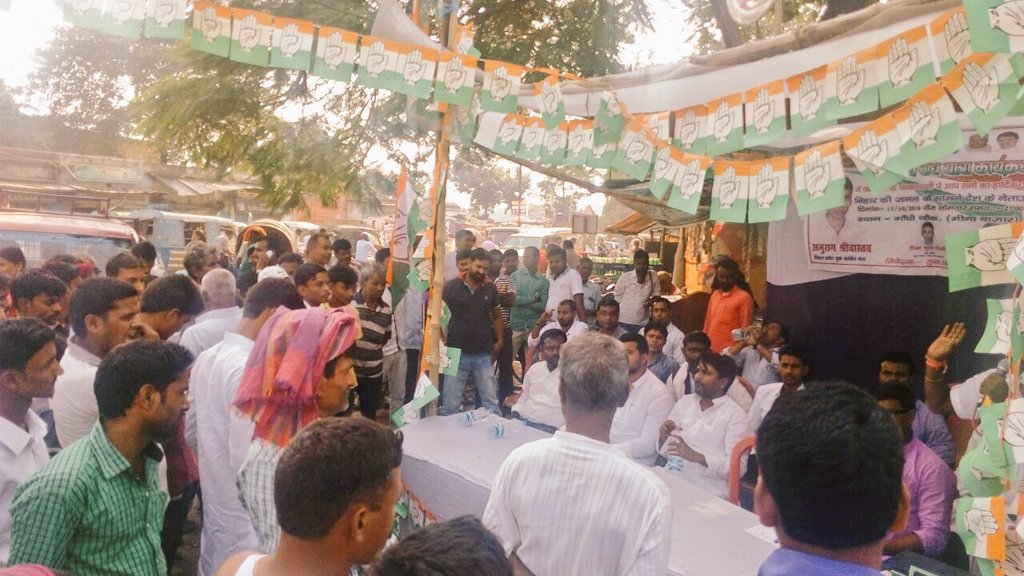 chunnu_inc's tweet photo. #सत्य_बोध_यात्रा के दूसरे चरण में लोगो का मिल रहा है पूरा समर्थन, लोगो ने माना मोदी झूठा मोदी सरकार झूठा । @vidyarthee @AlankarSawai @IYC https://t.co/0FZQyGfsBk