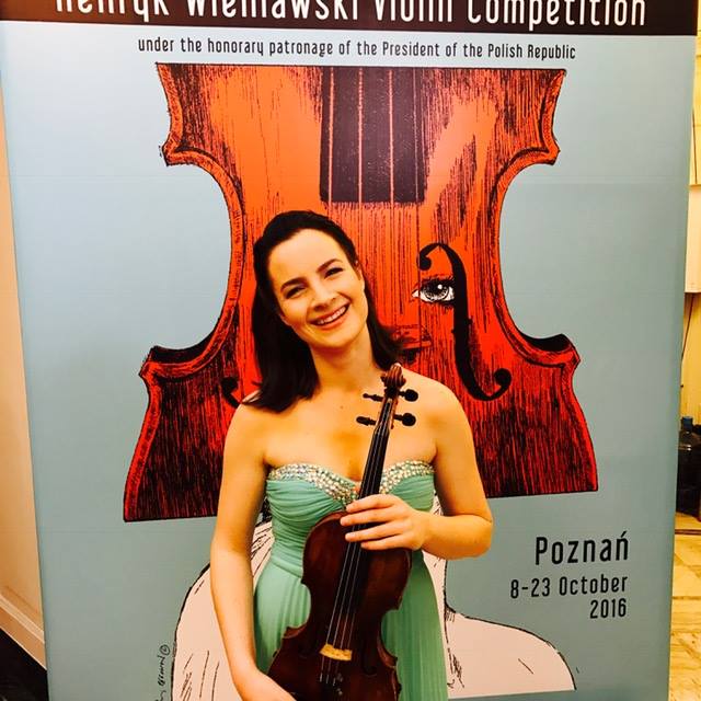 violinchannel's tweet photo. Happy Amalia Hall after an elegant Semi-Final performance at @HWieniawski Violin Comp | Live streaming: https://t.co/uYID86UWXG #VCBackStage https://t.co/7QCFLTaKlP