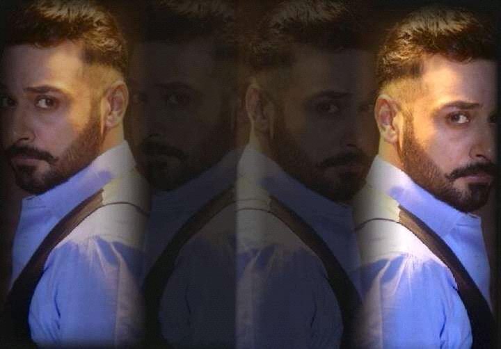 heerjee72's tweet photo. Favourite Drama= Bashar Momin
Favourite character= Bashar Momin
#BasharForever Hit
@faysalquraishi https://t.co/DqOvcIMD8N