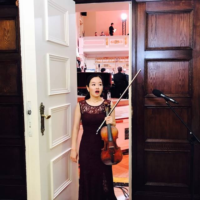 violinchannel's tweet photo. A happy & relieved VC Young Artist @BomsoriK at the @HWieniawski Violin Comp in Poland| Live streaming: https://t.co/uYID86UWXG #VCBackStage https://t.co/Q6CjE8mfwE