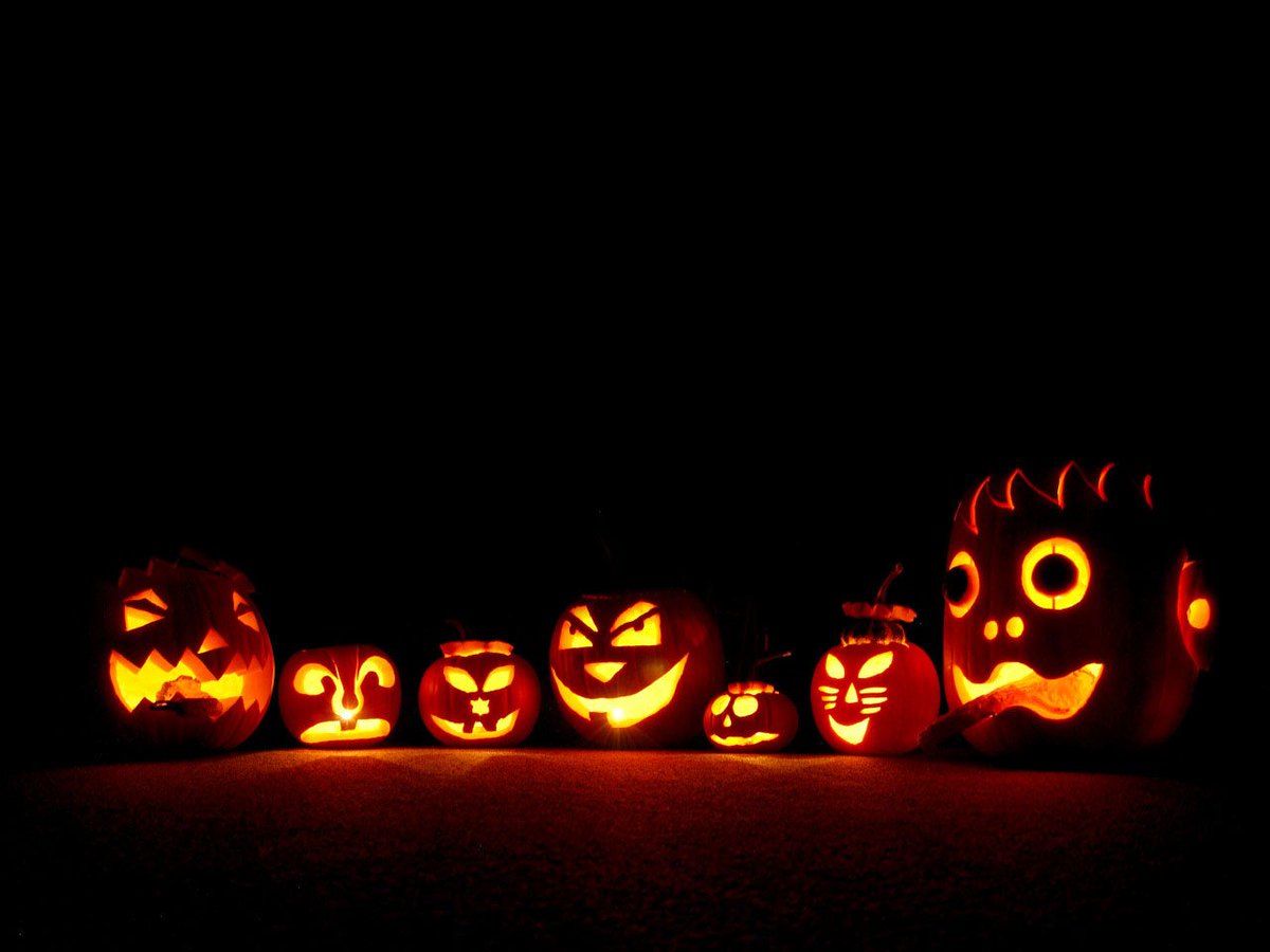 FSPAssociation's tweet photo. Have you carved your pumpkin yet? We want to see! #FSPAmember #FSPApools #pumpkincarving https://t.co/6uXKBQs2AX