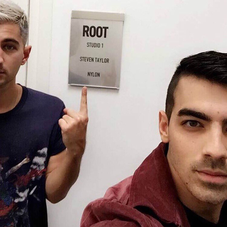 RootStudios's tweet photo. #ROOTselfie, @joejonas & @steventaylor edition https://t.co/51uwNXoHAj