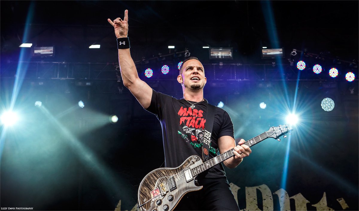 AlterBridgePeru's tweet photo. @alterbridge @MarkTremonti @TremontiMichael Have a rock Tremonti Tuesday my friends!! 🆎🤘🏻 #TheLastHero 🎯 #TABN #WeWantAlterBridgeInPeru 🇵🇪 https://t.co/szPjdtsIfM