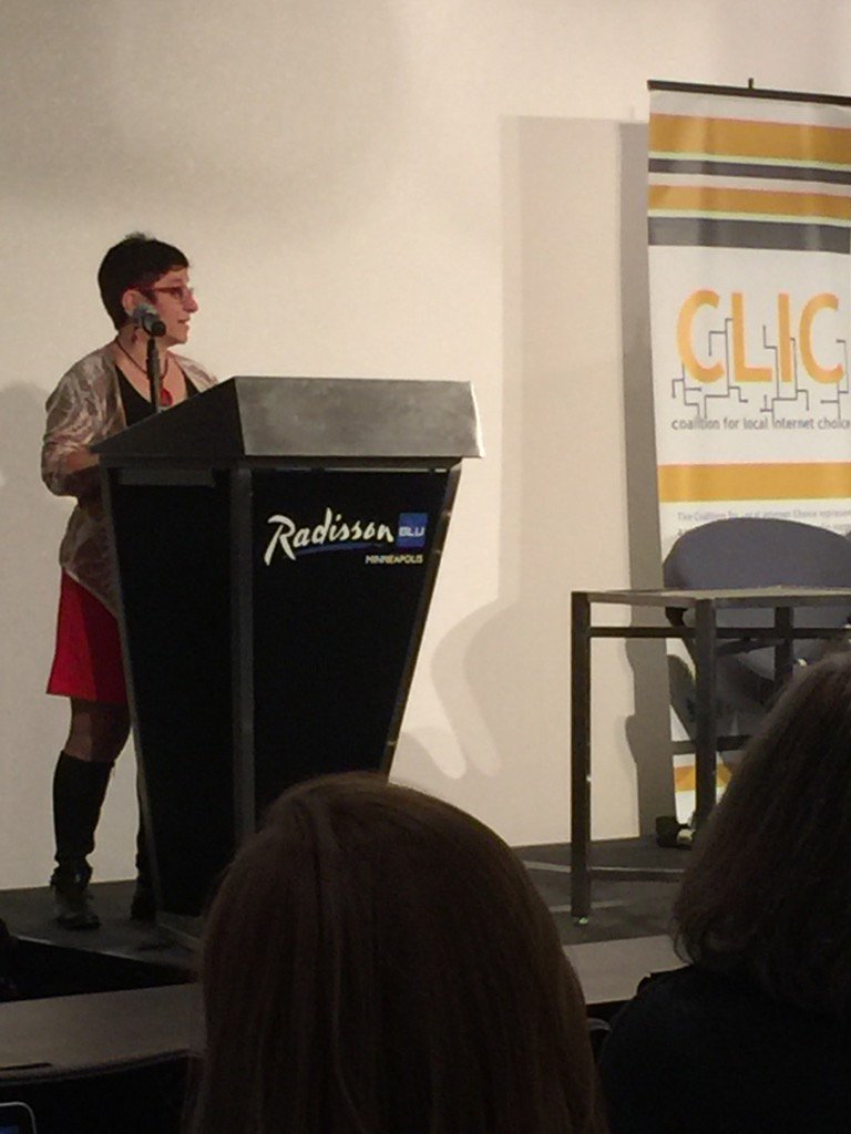 Localnetchoice's tweet photo. Gigi Sohn of  @fcc awarded 2016 @Localnetchoice National Champion award.#CLICDayMN https://t.co/guot7EuiU4