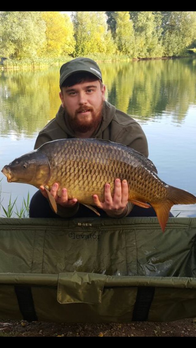 danjackson519's tweet photo. Few blanks so made this one so much sweeter after a long while out. #manorfarm #carplake #fishing  #mainline https://t.co/Pm4wdb1e1L