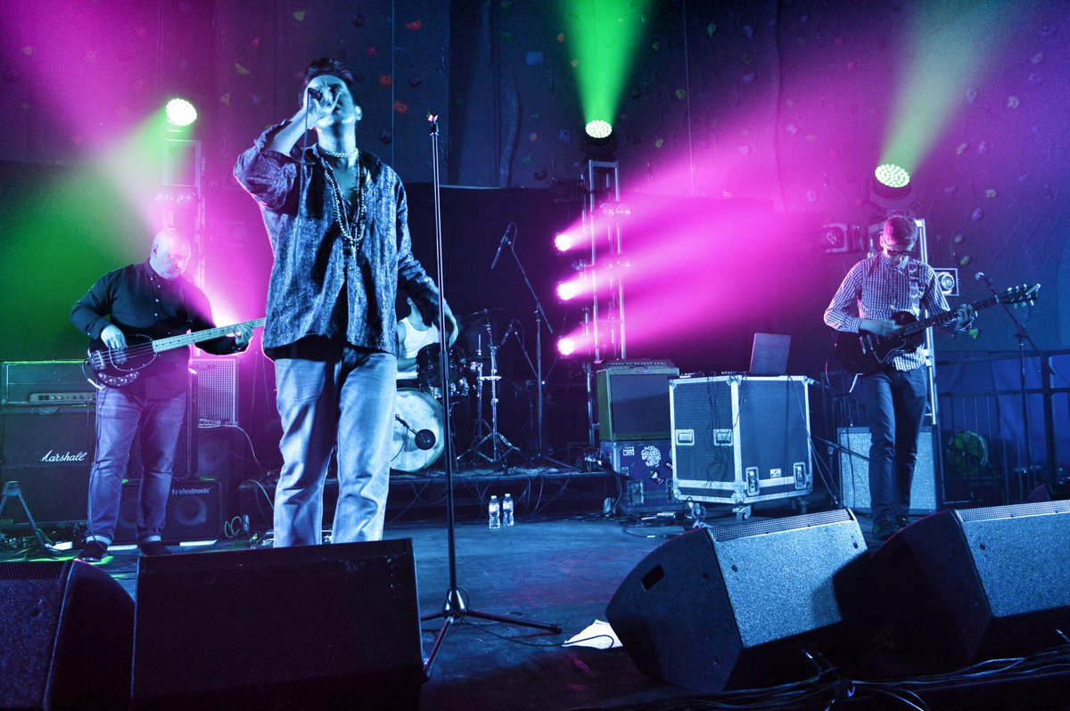 TheseSmiths's tweet photo. Still tickets left for this Friday's gig in Shaw at Tara Leisure. Get them now, here>>> https://t.co/79tJe2AVYv https://t.co/3vKAAUQpGO https://t.co/xC1PgjbdM1