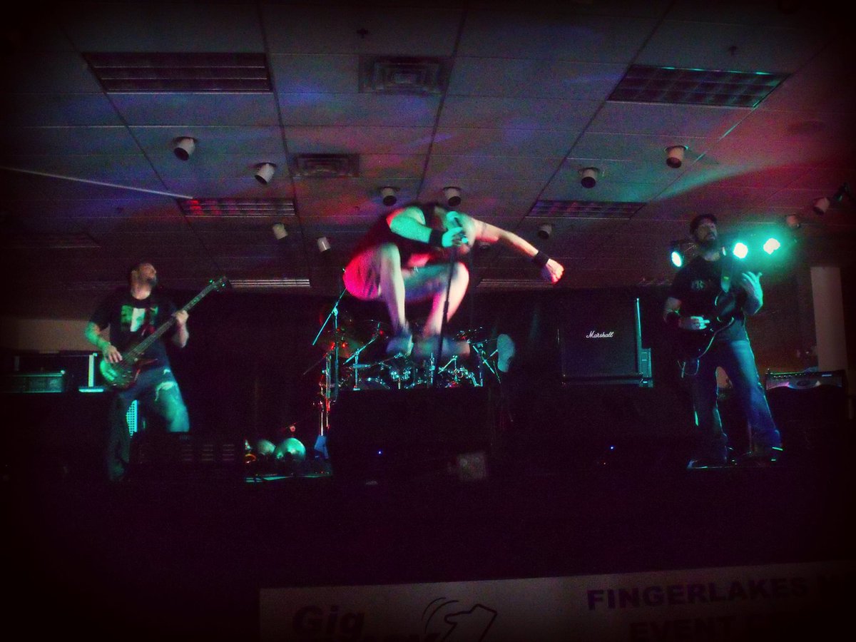 lessthanhate's tweet photo. Horns up!  This is our first tweet so welcome any and all new people to the official @lessthanhate page! #myfirsttweet #metalbands #numetal https://t.co/dCGkauc1px