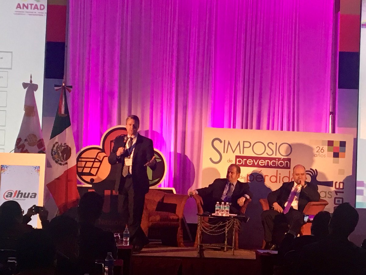 pamm_ro's tweet photo. Continuamos con la conferencia de TOTAL LOSS & CCO con @Walmart México y Centroamérica #SimposioPPM2016 y #PreviniendoGanamosMas @ANTADMx https://t.co/zRoYv5G3i8