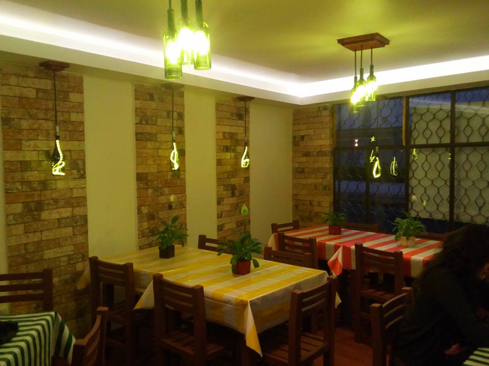 ArcPm08's tweet photo. SAN REMO #pizzeria #remodelacion https://t.co/VIaHHms5cM