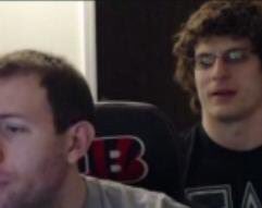 chey5499's tweet photo. @Apocalypto_12 your mini afro still gives me life haha https://t.co/F6VWHPQ9TF