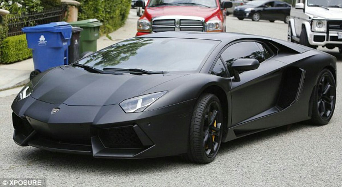 kyrstenjoyce's tweet photo. My ultimate dream car is either of these π @ProfessorDino #CAP105PROFD https://t.co/v7WUTgbFRd