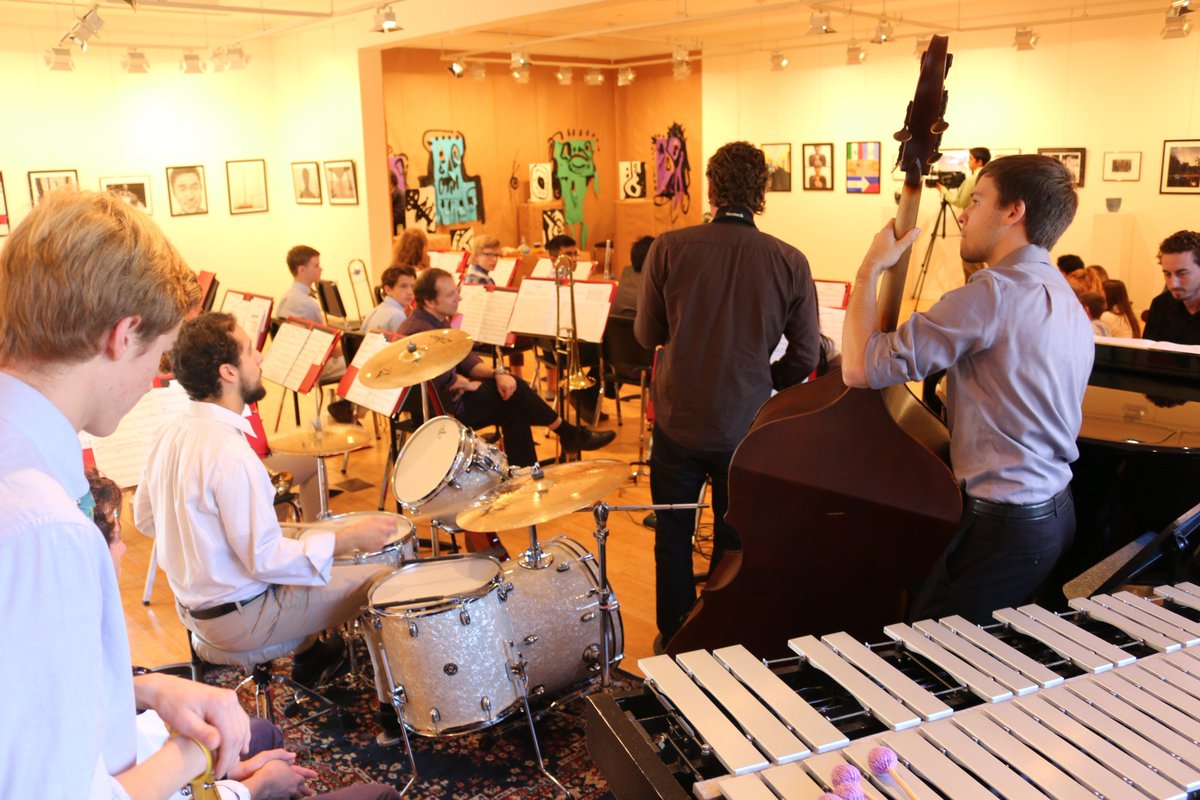 tps_news's tweet photo. The Arts Department hosted painter and musician Jazzamoart, of Mexico, as an artist-in-residence on Tuesday, Oct. 18 https://t.co/N2yJHjf5QX https://t.co/D1LNX7ievI