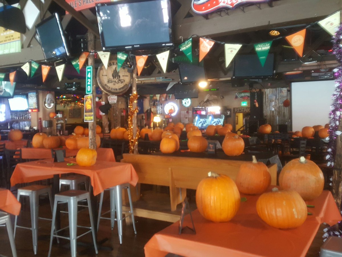 Stoney's Bar & Grill tweet media