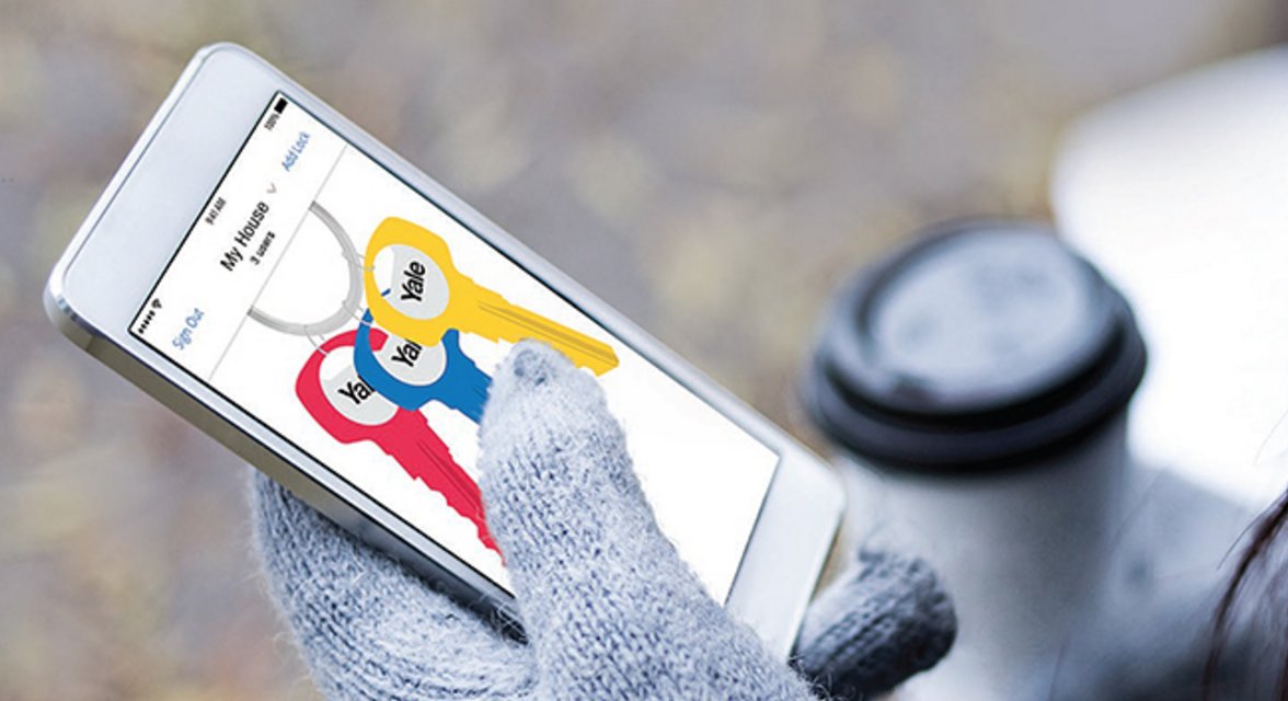 YaleHomeUs's tweet photo. Easily unlock or lock your home w. the Assure Lock + Yale Assure App. You can create up to 12 unique codes. #SmartHome #AssureLock #App https://t.co/LRkxl8UzFD