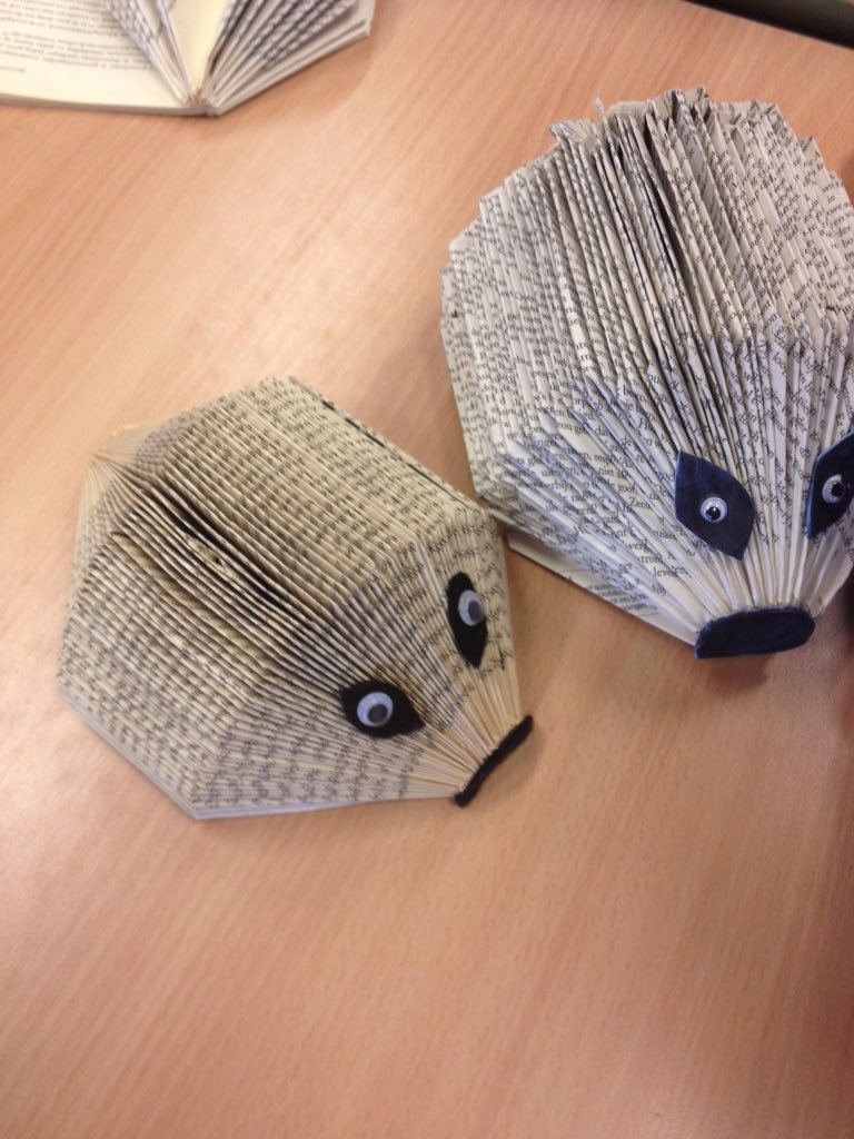 Uitgelezen? Een boekenbeest ontvouwt zich ....<a href="/wijk_woezik/">Wijk Woezik</a>