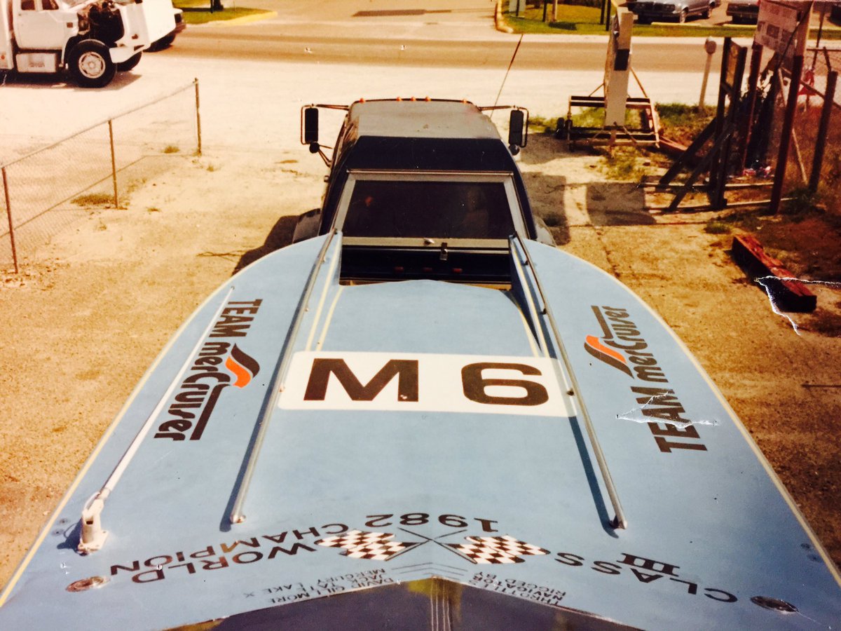 GregPbeachlive's tweet photo. M-6 1982 @PALMBEACHLIVE @GregPbeachlive @SuperBoat1  @teamownerJoelRatnerdriver @offshore1982 https://t.co/ZE0nL4dn83