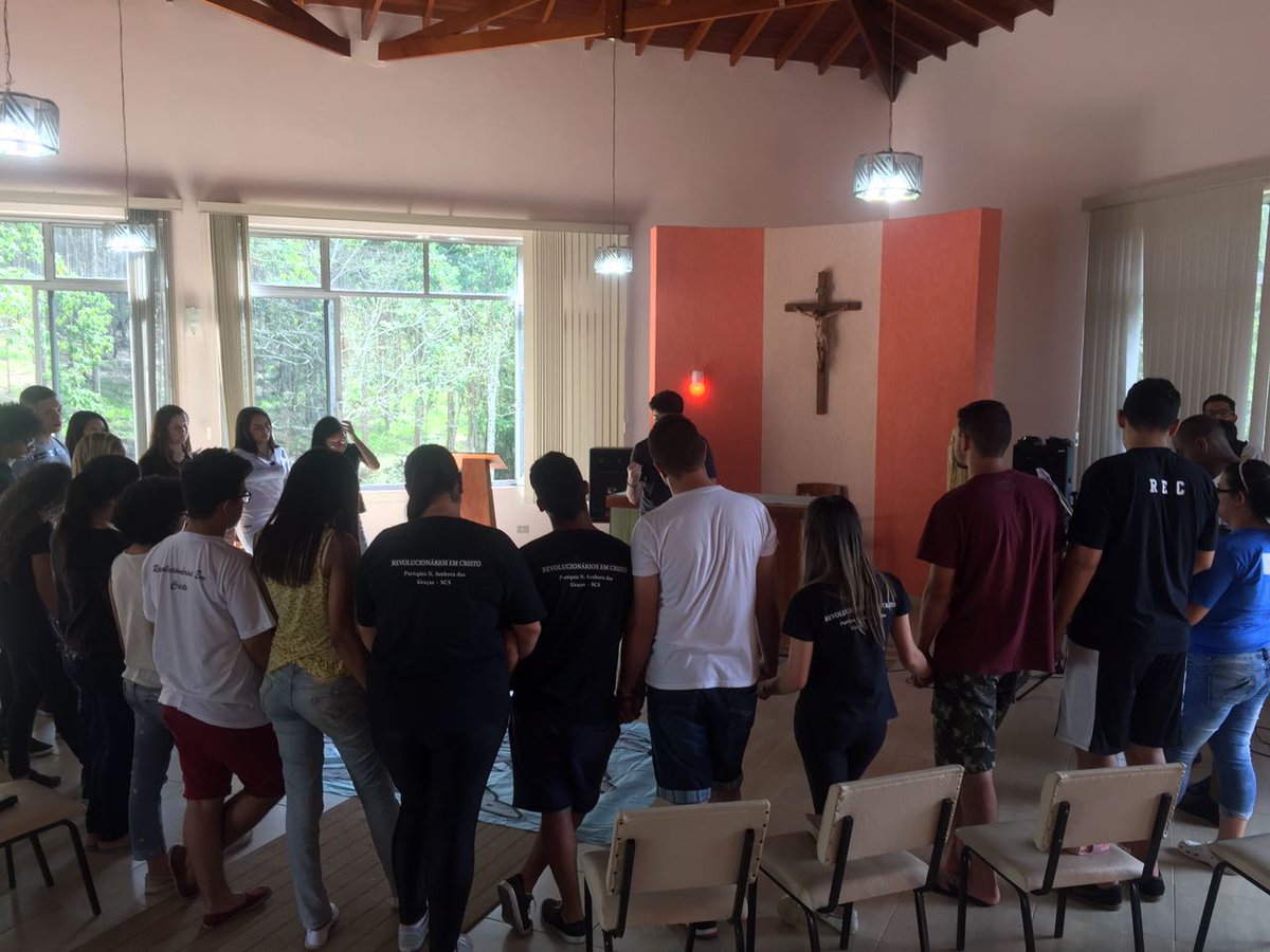 Rec_EmCristo's tweet photo. Revolucionando o mundo, pode crer que Tamo junto, nessa missão, que Deus nos abençoe irmão! 🎶 https://t.co/em5GnYqKXo