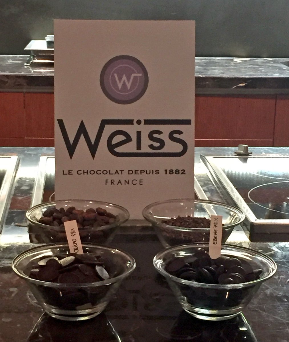 JoBrettAD's tweet photo. Discovering the world of #weisschocolate at tonight's Masters of Food &amp; Wine event 🍫@ParkHyattAbuDha #chocolate #mastersoffoodandwine https://t.co/F7IwZdV4qt