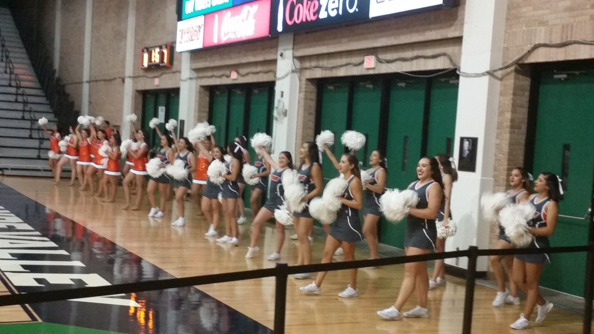 UTRGV Dance Team tweet media