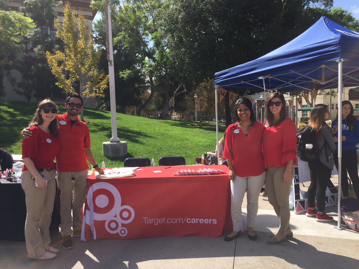 Recruiting on the beautiful Chapman Campus today! #tgtoncampus #worksomewhereyou❤️@ItsErikCorona @TargetCDardant <a href="/LindseyDawnPalm/">Lindsey Palmer</a> <a href="/Cserad/">Mabel C. Serad</a>